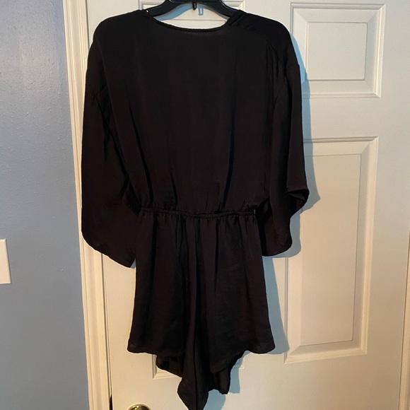 Romper - Picture 3 of 4